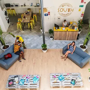 https://south-hostel-cadiz.hotelsincadiz.net